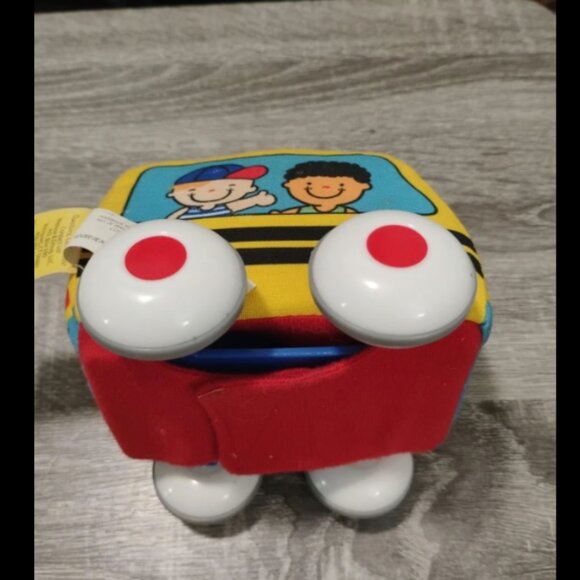 Melissa And Doug K's Kids Pull Back Soft School Bus Pull Back Vehicle Toy 9M+ - Picture 8 of 11